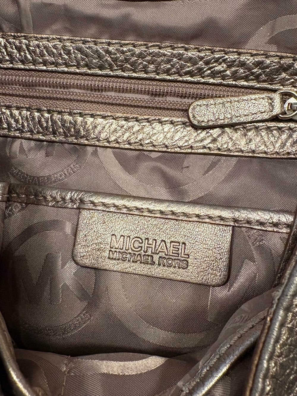 Authentic Michael Kors Layton Metallic Gold Pebbled Leather Shoulder Bag w/ Dust - Picture 5 of 13